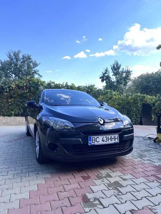 RENAULT Megane 2010 — imagine 2