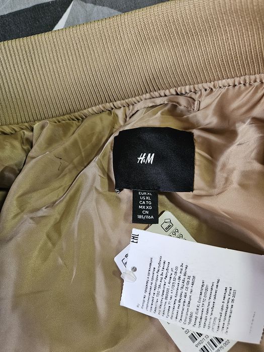 Продам куртку H&M
