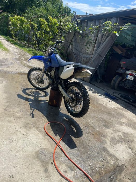 Yamaha wr 450 F .