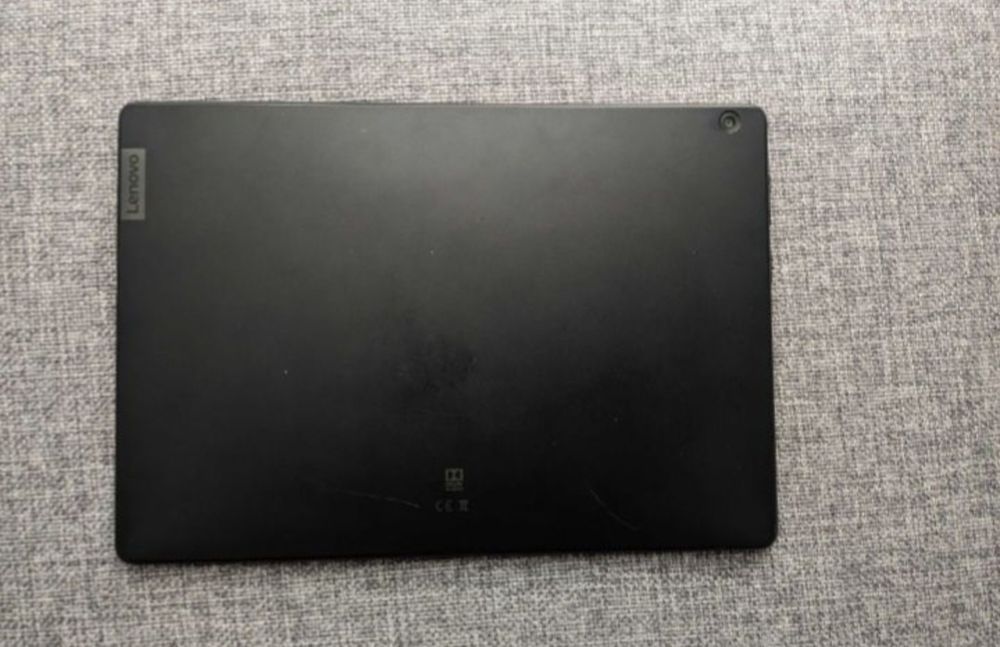 Tabletă LENOVO M 10 HD 32/2 GB RAM Quad-core