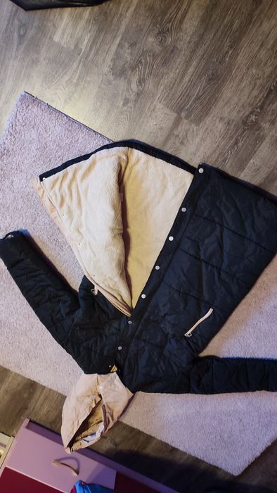 Geaca de iarna cu căptușeală NOUA(nefolosită)