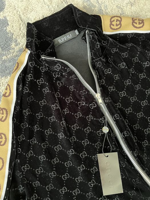 Costum sport Gucci