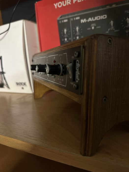 Микрофонный предусилитель