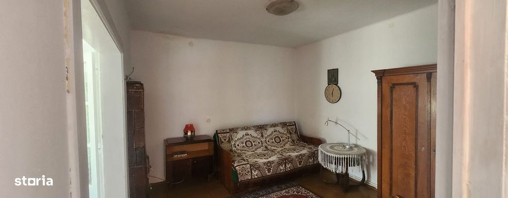Casa in Str. Vanatorilor nr.66 in Rasnov, 4 camere,teren 500 mp,libera
