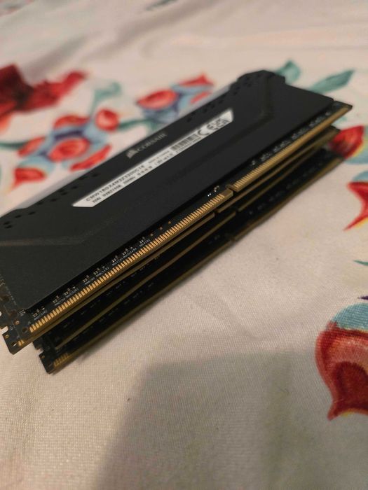 32GB ram Corsair PRO RGB 3200mhz