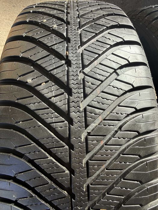 2x Anvelope All Season 205/55 R16 M+S - GoodYear Vector 4 Seasons