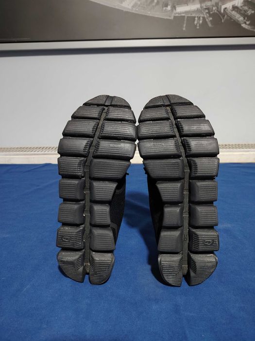 O N Running Cloud adidași alergare, mărimea 37, interior 23,5 cm