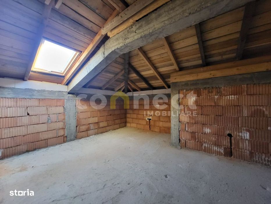 Apartament de 100mp, cu 70mp curte.