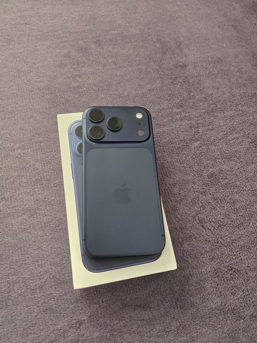 Vand/Schimb Iphone 17 pro/256 Nou- Activat