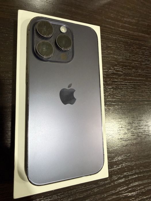 iPhone 14 pro Deep Purple