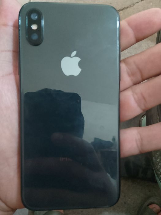 Iphone x sotilad