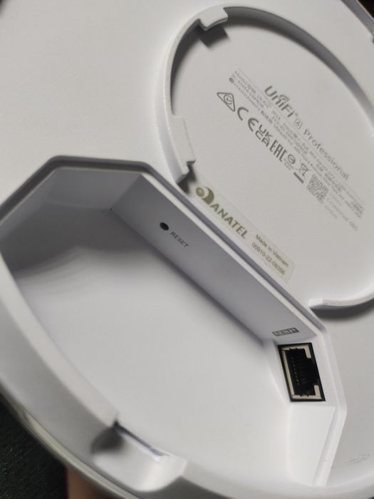 Продам Unifi 6 pro