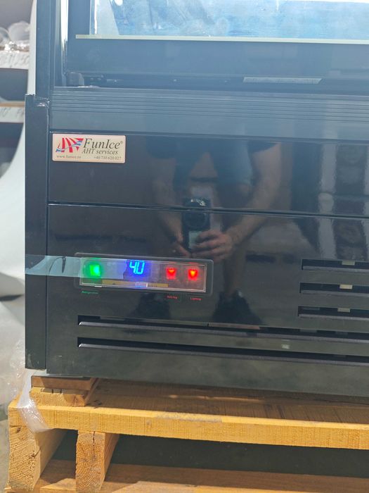 Vitrina verticala refrigerare 194 cm / 3 Usi - Model ELF 194 / NOU