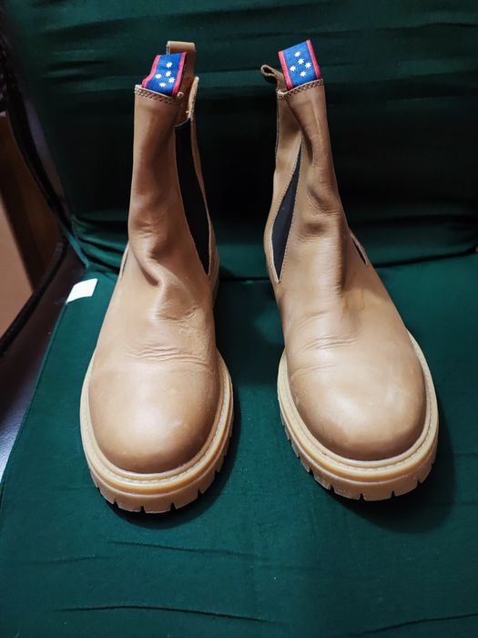 Зимни боти от естествена кожа