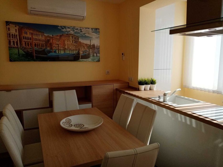 Дава се под наем Двустаен апартамент в София, Лозенец - 56 кв.м за 600 € - Снимка #12