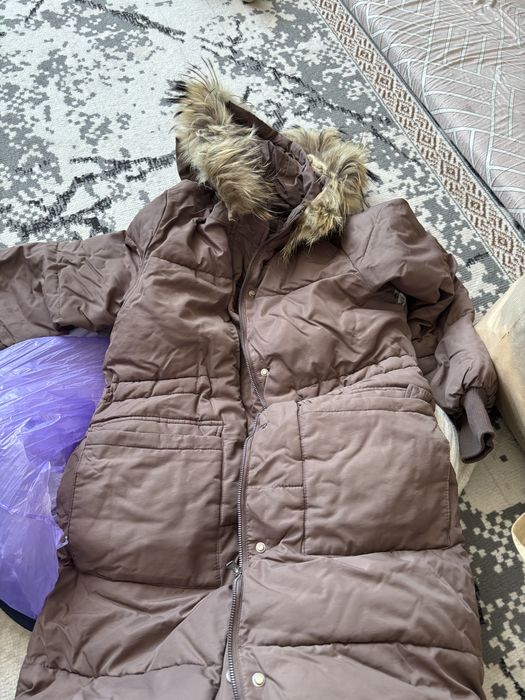 Отдам бесплатно женская и детская одежда