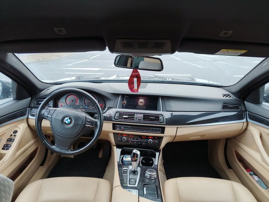 Vând BMW F10 - 2015/ 2.0 Diesel Xdrive 

P