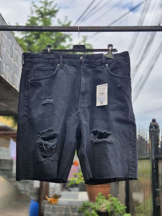 Bermude de blugi Bershka noi