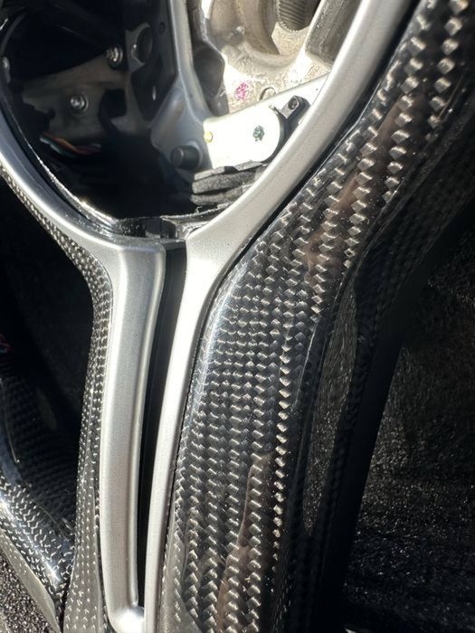 Volan Carbon BMW F30 F40 F44 F10 F20 F22 F11 F15 seria 1/2/3/4/5