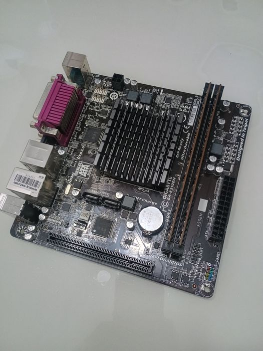 Материнская плата Gigabyte + CPU + 8Gb