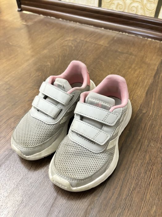 Кроссовки adidas оригинал