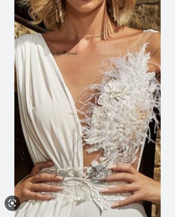 Vând salopeta si rochie marca bby