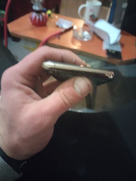 Iphone xs перфектен 256gb