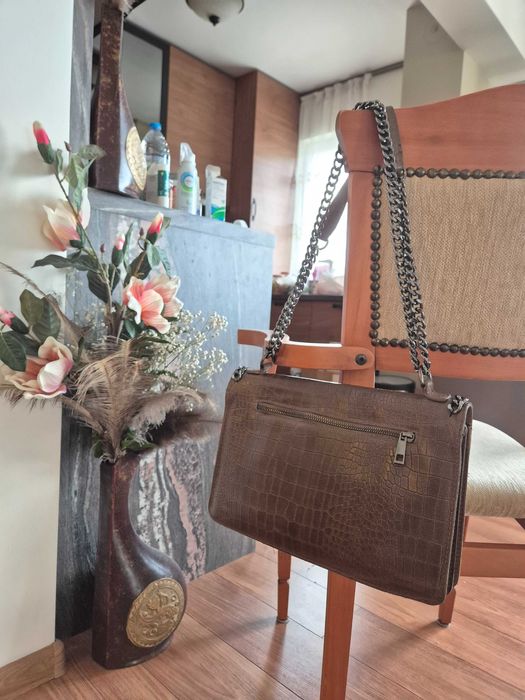 Дамски чанти и раничка-Axel, D.Jones, Vera