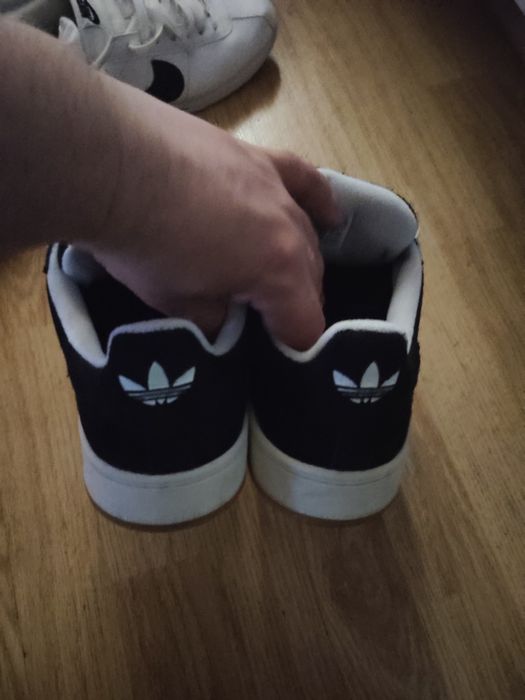 Vând adidas campus originali noi