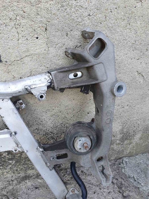 Преден мост BMW E39 520I