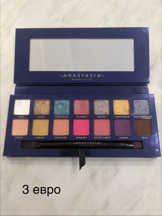 Оригинални палитри сенки и руж