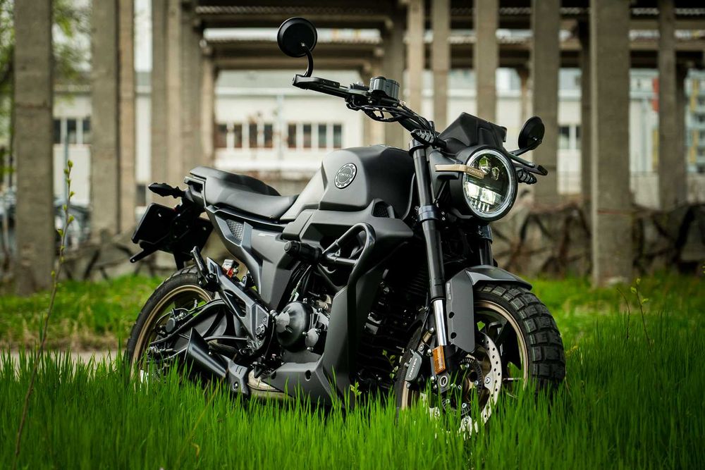 Motocicleta cu ABS Daytona Zontes G125 - scrambler, permis A1