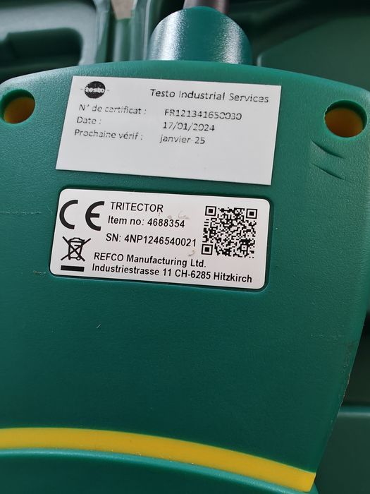 Refco TRITECTOR-R Detector portabil de agent frigorific cu display