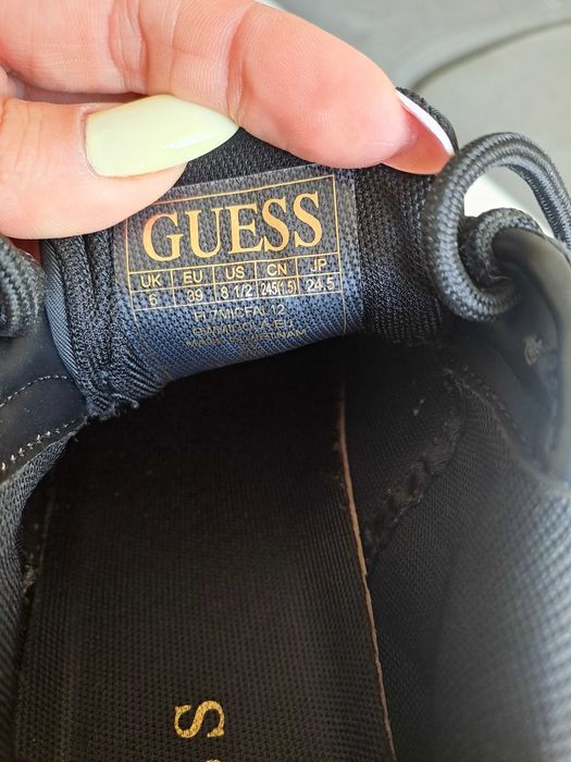 Обувки носени по веднъж