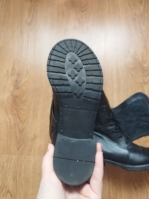 Ghete din piele naturală negre