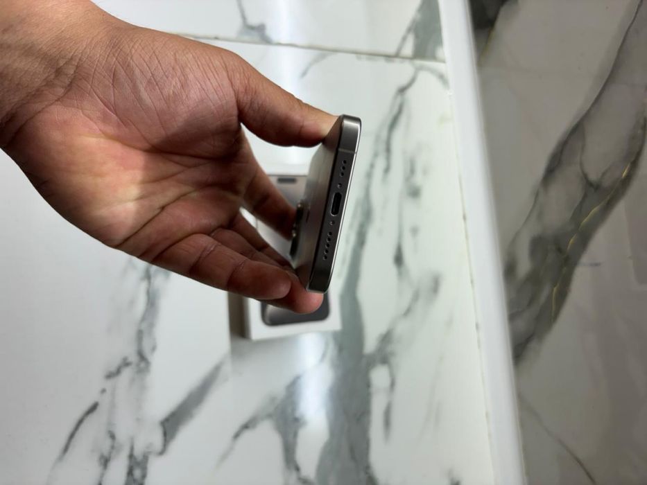 Срочно Айфон 15 про