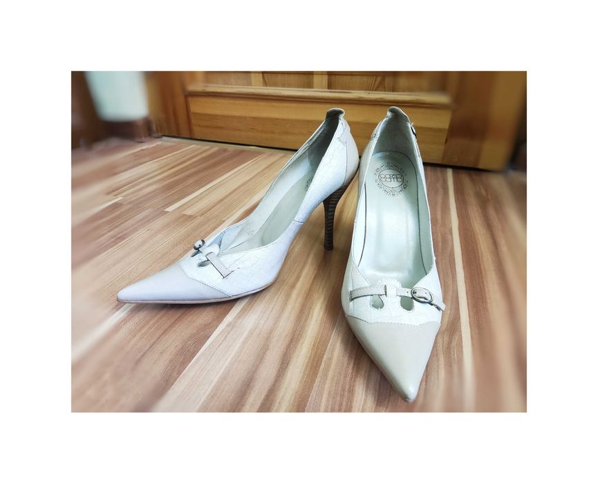 Каблуки женские бежевые из натуральной кожи Corso Como из Италии