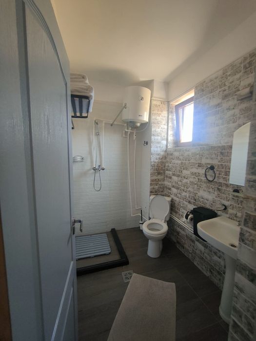 Închiriez camere pe termen lung  în pensiune din Vama Veche