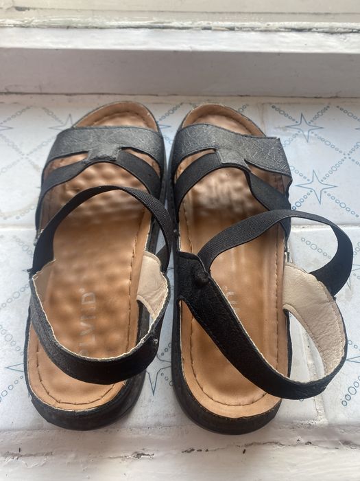 Сандалии 38 р-р.