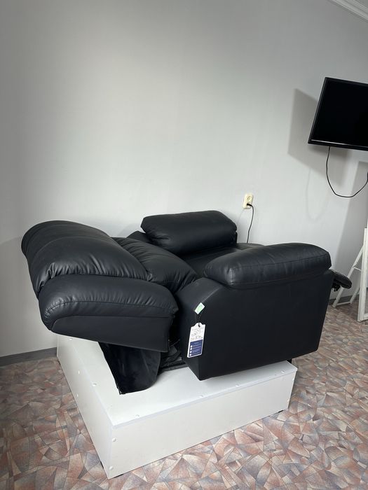 Продам кресло реклайнер