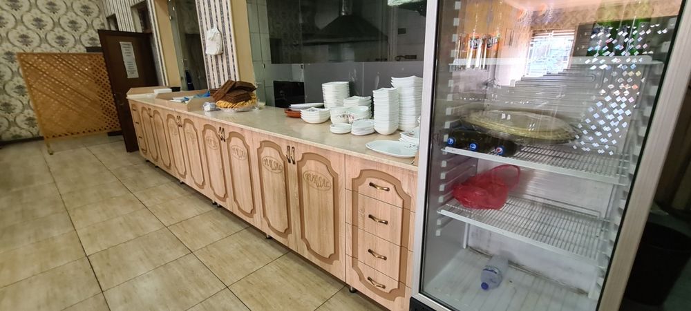 posuda shkaf, kassa, shkaf, veshelka hammasi