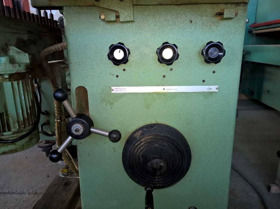 СРЕБРИН - в наличност авт. мнг. с 40 шпиндела - италия