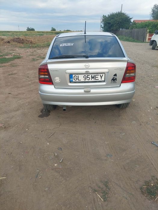 Vând Opel Astra g