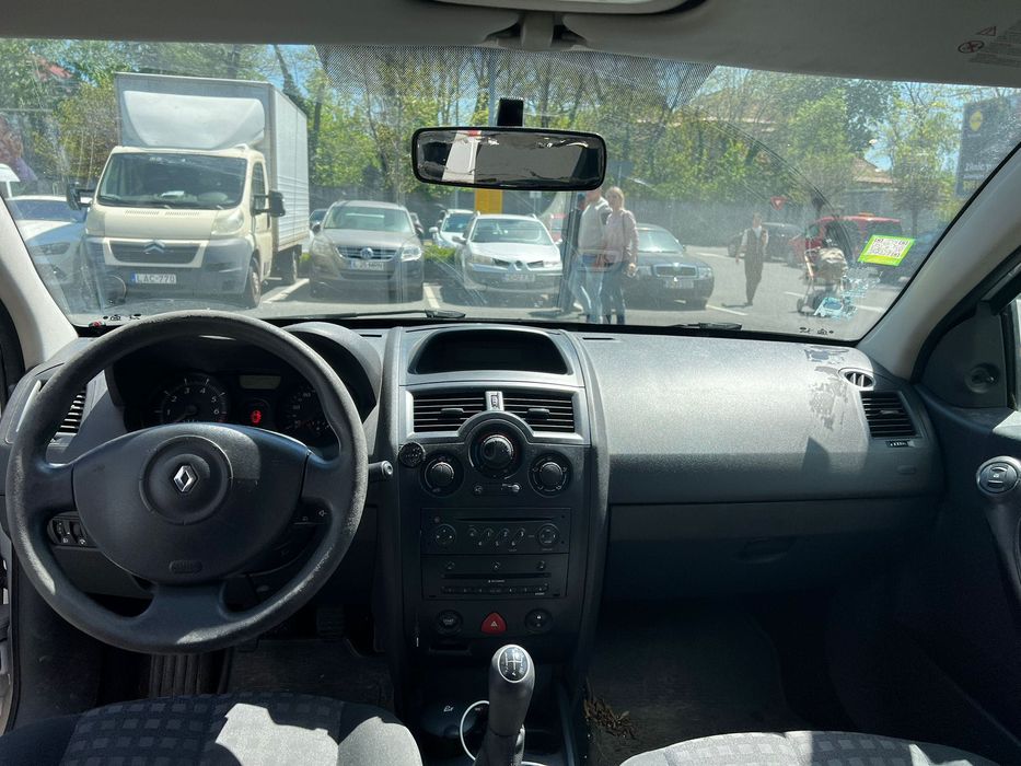 Renault Megane 2 an 2006 1.6 litri 16 valve benzina