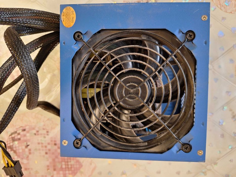 Блок питание на компьютер Crown 500 w orginal