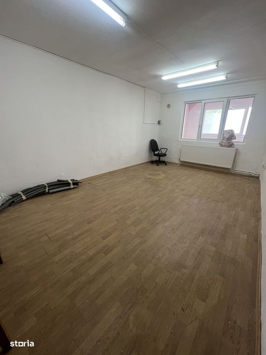 Apartament cu balcon, zona Vama-Prundu