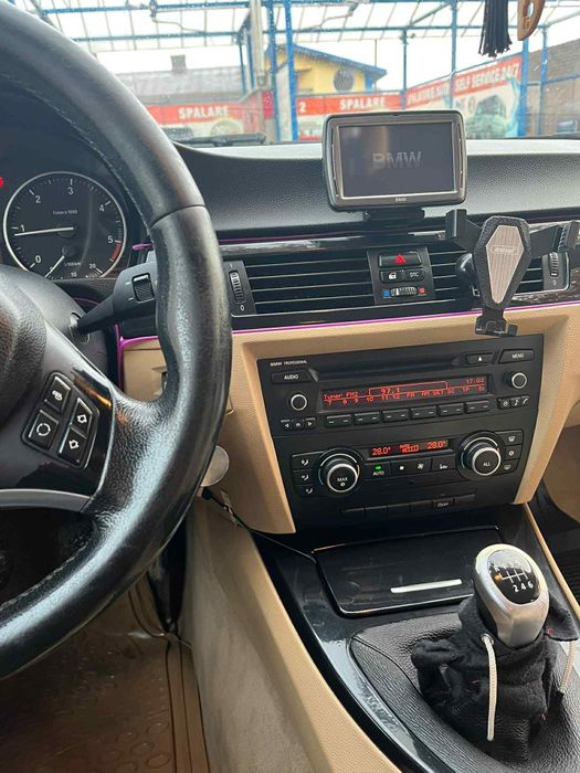 Vând BMW 320d e91