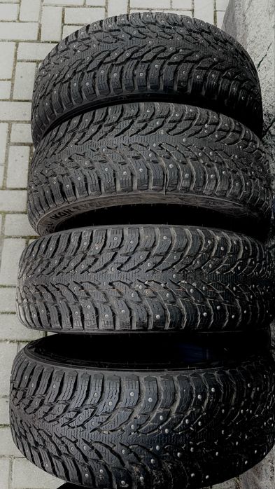 Шипованные шины Ikon Nokian 235/60R18