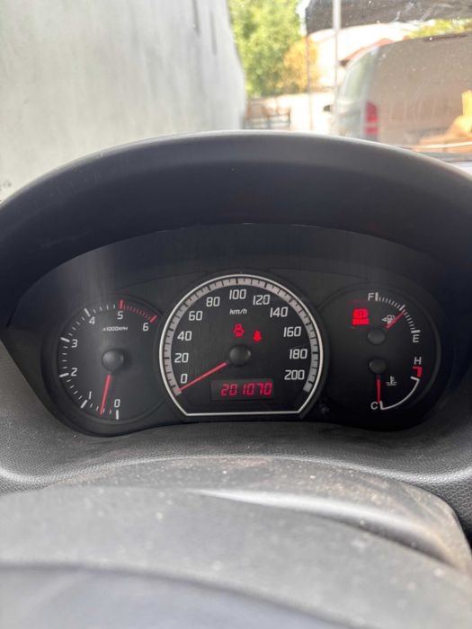 Suzuki Swift 1.3 DDiS 75 CP