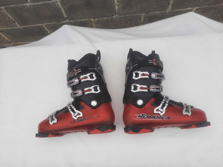 Ски обувки 30см.   NORDICA NXT N3
